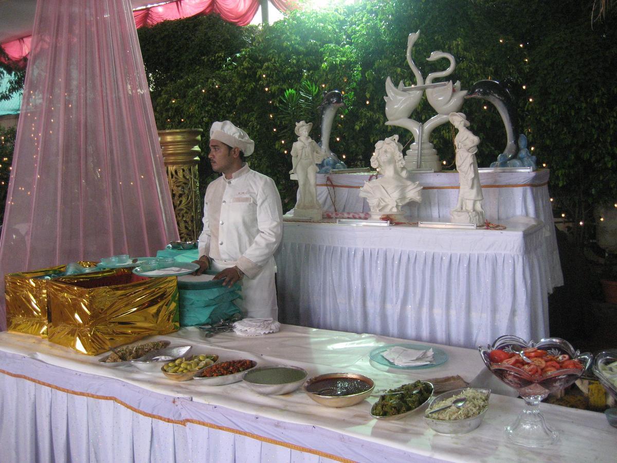 Hotel Ayodhya Kolhapur Esterno foto